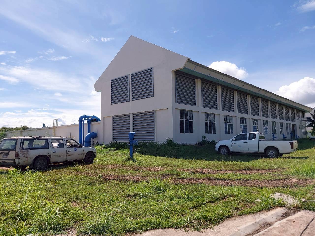 กปภ.สาขาขอนแก่น (พ) ดำเนินการซ่อมถังน้ำใส  ณ สถานีผลิตน้ำอุบลรัตน์ 2 โดยไม่มีการหยุดจ่ายน้ำ สร้างความมั่นใจต่อลูกค้าประชาชนในเขตพื้นที่ให้บริการน้ำประปา