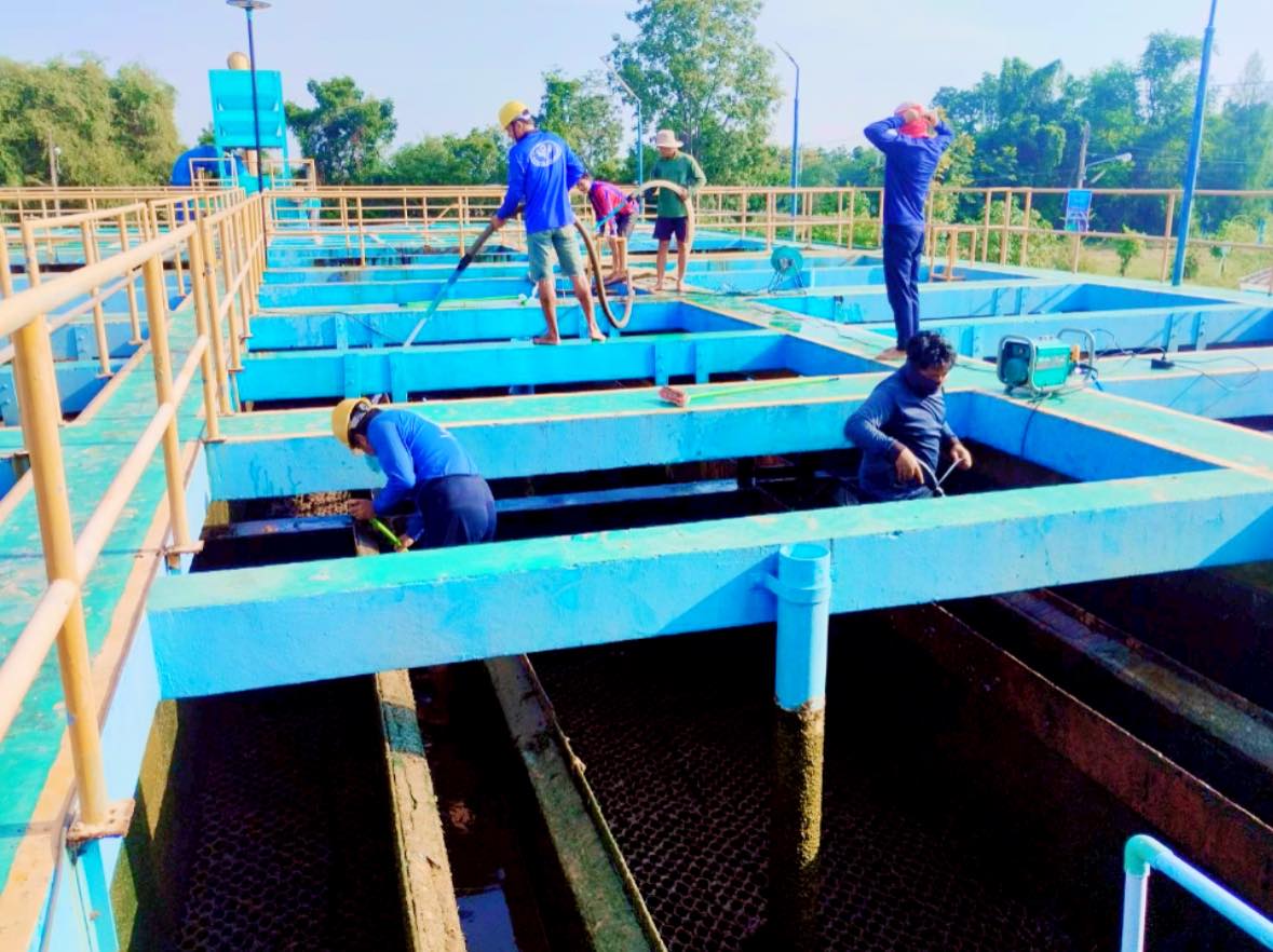 การประปาส่วนภูมิภาคสาขาบ้านไผ่ ดำเนินการล้างถังตกตะกอน ภายใต้โครงการ บริหารจัดการน้ำสะอาด Water Safety Plan ณ สถานีผลิตน้ำทุ่งมน อ.บ้านไผ่ จ.ขอนแก่น