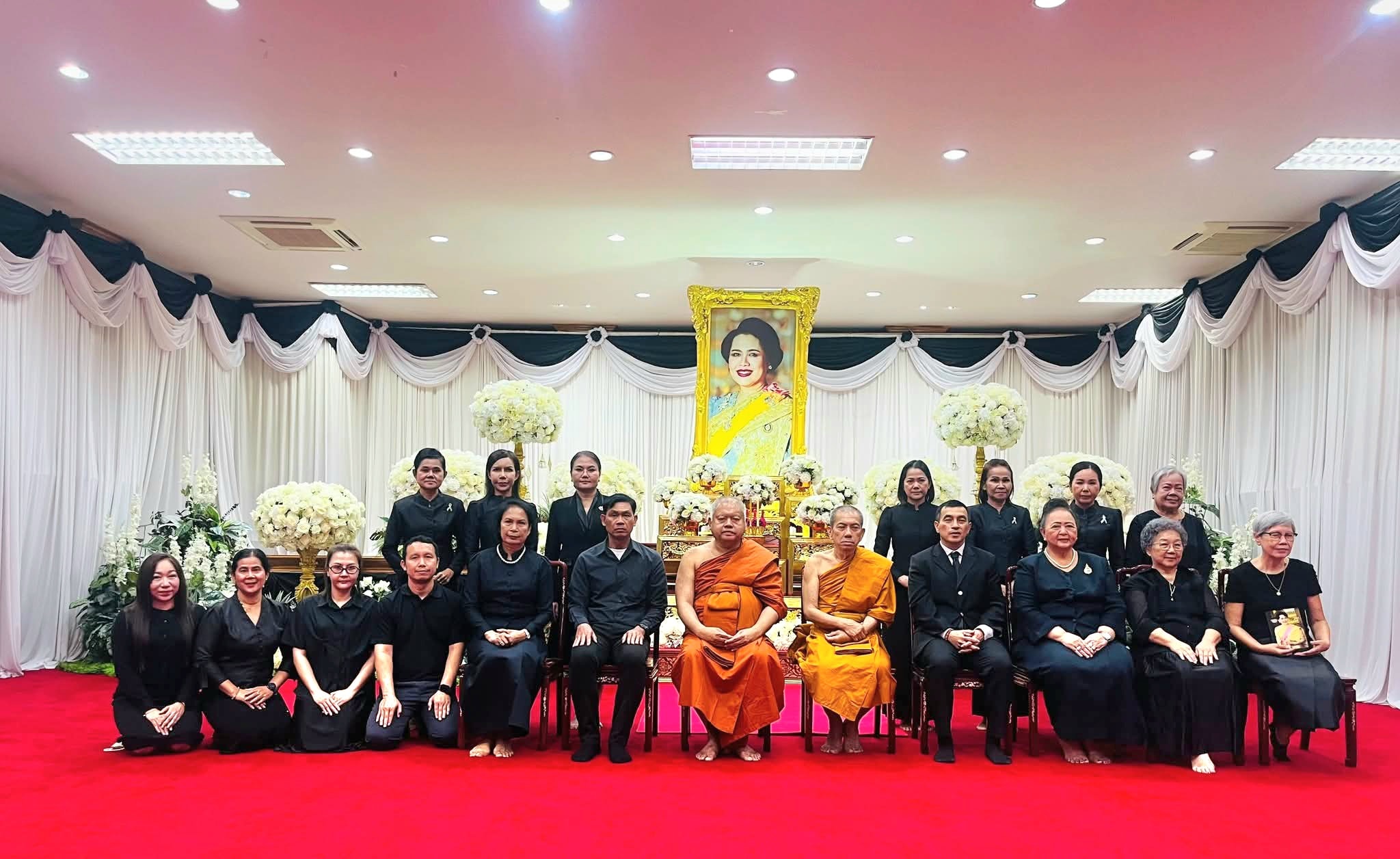 กปภ.สาขาฉะเชิงเทรา ร่วมพิธีบำเพ็ญกุศลสวดพระอภิธรรม เพื่อถวายพระราชกุศล แด่สมเด็จพระนางเจ้าสิริกิติ์ พระบรมราชินีนาถ พระบรมราชชนนีพันปีหลวง