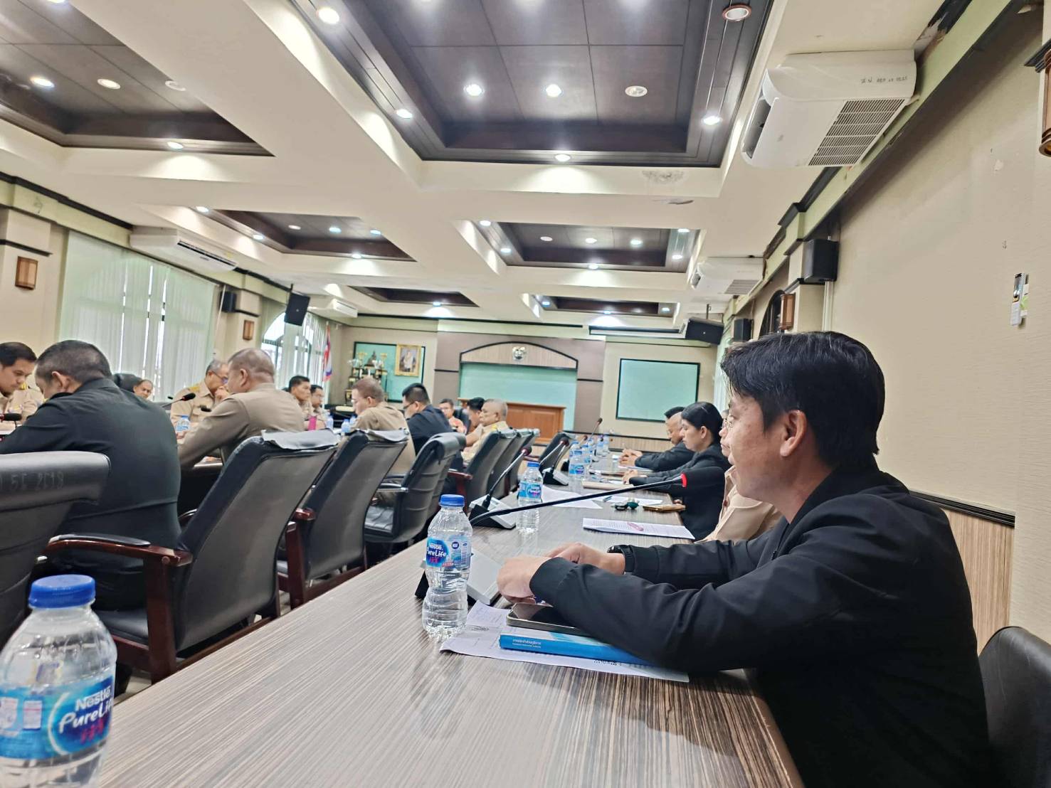 การประปาส่วนภูมิภาคสาขาภูเก็ต เข้าร่วมประชุมเชิงบูรณาการหัวหน้าส่วนราชการ หัวหน้าหน่วยงานรัฐวิสาหกิจ ผู้บริหารองค์กรปกครองส่วนท้องถิ่น กำนัน ผู้ใหญ่บ้าน แพทย์ประจำตำบล และสารวัตรกำนัน ตำบลกมลาทุกหมู่บ้าน และคณะกรรมการบริหารงานอำเภอกะทู้ (ก.บ.อ.กะทู้) ประจำเดือน พฤศจิกายน 2568