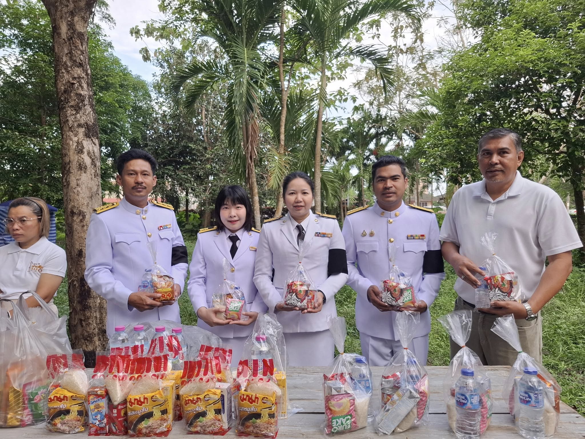 การประปาส่วนภูมิภาคสาขาอ่าวลึก เข้าร่วมกิจกรรมเนื่องในวันคล้ายวันพระบรมราชสมภพ พระบาทสมเด็จพระบรมชนกาธิเบศร มหาภูมิพลอดุลยเดชมหาราช บรมนาถบพิตร วันชาติ และวันพ่อแห่งชาติ