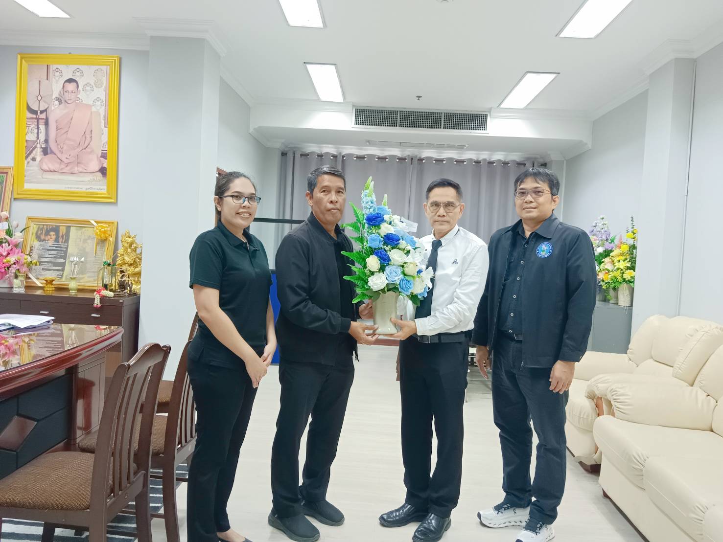 กปภ.สาขากาญจนบุรี ร่วมแสดงความยินดีและรับนโยบายจากรองผู้ว่าราชการจังหวัดกาญจนบุรี