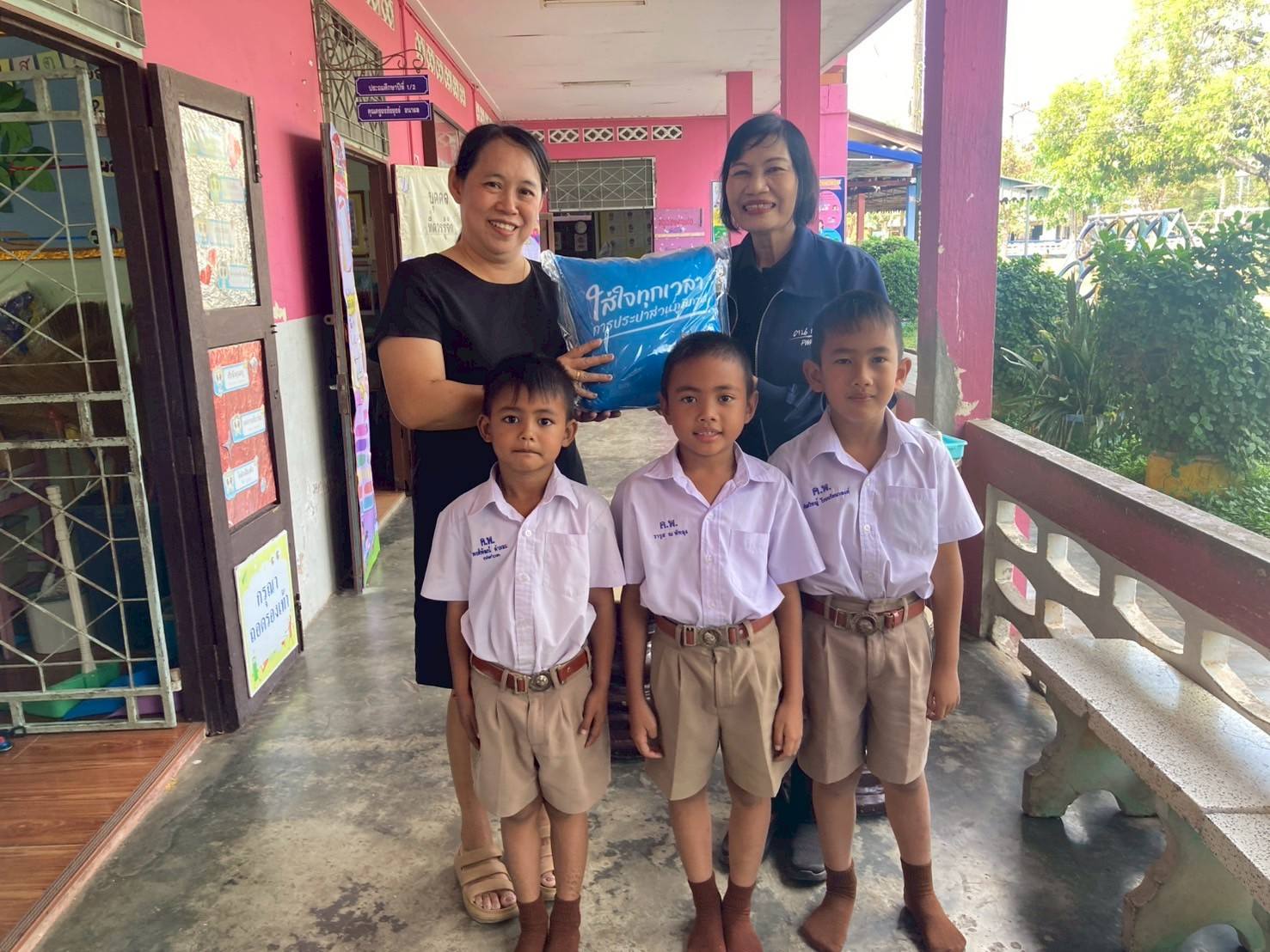 การประปาส่วนภูมิภาคสาขาคลองท่อมลงพื้นที่พบปะลูกค้ารายใหญ่