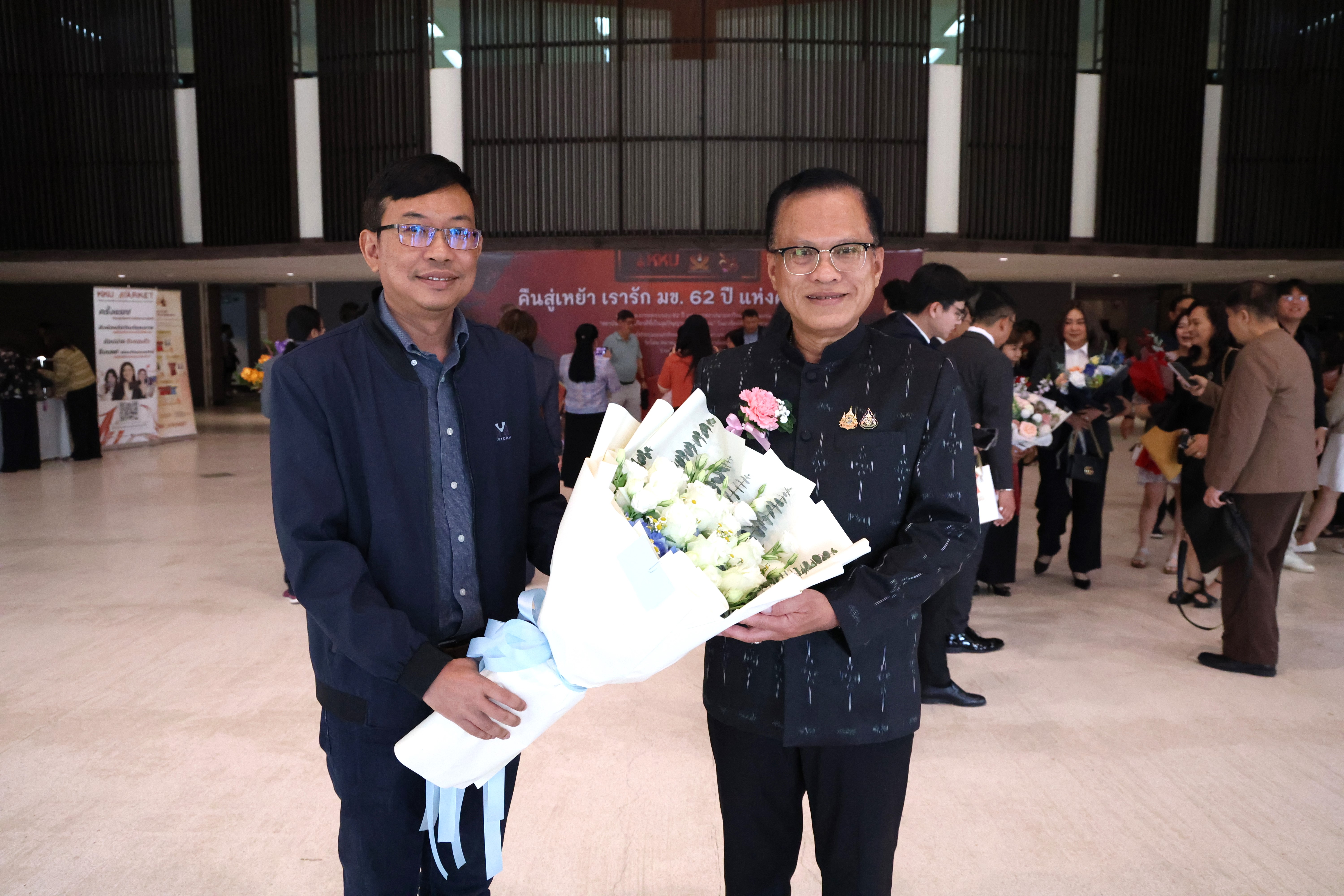 ผอ.กปภ.ข.7 ร่วมแสดงความยินดีกับ ผู้ว่าการ กปภ. ในโอกาสเข้ารับรางวัลศิษย์เก่าดีเด่น มหาวิทยาลัยขอนแก่น ประจำคณะวิศวกรรมศาสตร์ ประจำปี พ.ศ.2567