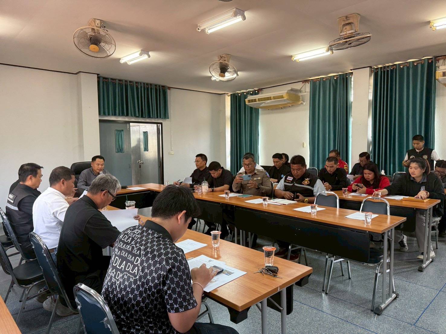 กปภ.สาขาปราณบุรี เข้าร่วมประชุมกองอำนวยการป้องกันและบรรเทาสาธารณภัยอำเภอหัวหิน