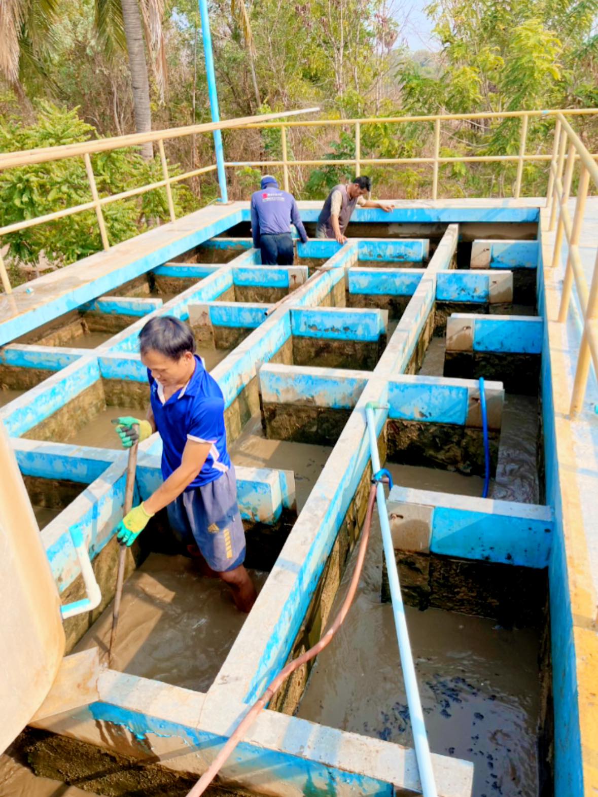 การประปาส่วนภูมิภาคสาขาบ้านไผ่ ดำเนินการล้างถังตกตะกอน ภายใต้โครงการ บริหารจัดการน้ำสะอาด Water Safety Plan ณ หน่วยบริการบ้านโต้น อ.พระยืน จ.ขอนแก่น