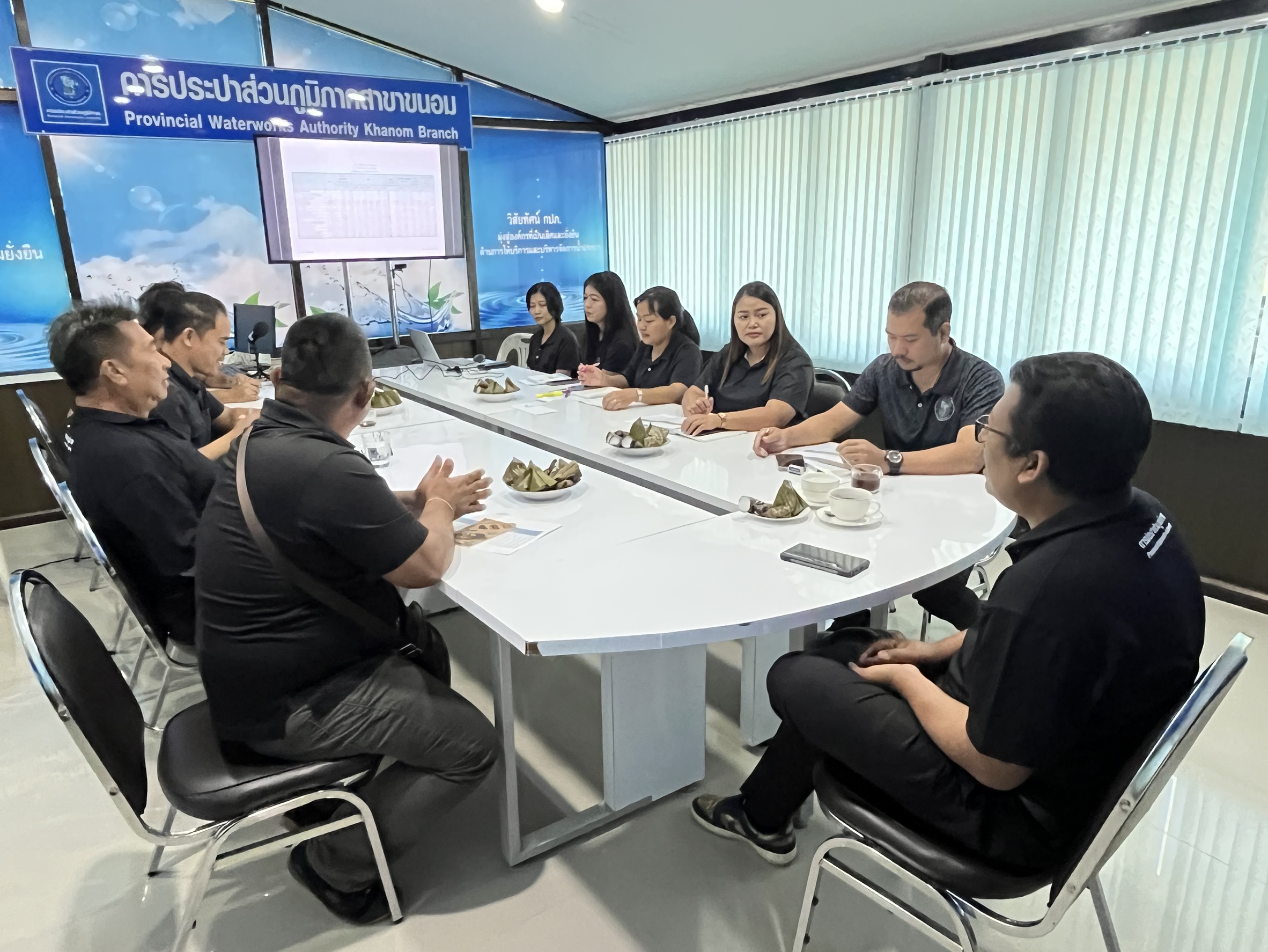 กปภ.สาขาขนอม มุ่งมั่นพัฒนาบริการ พร้อมรับมือฤดูแล้ง เพื่อพี่น้องประชาชนร่วมจัดกิจกรรม สนทนายามเช้า (Morning Talk) ครั้งที่ 6/2569