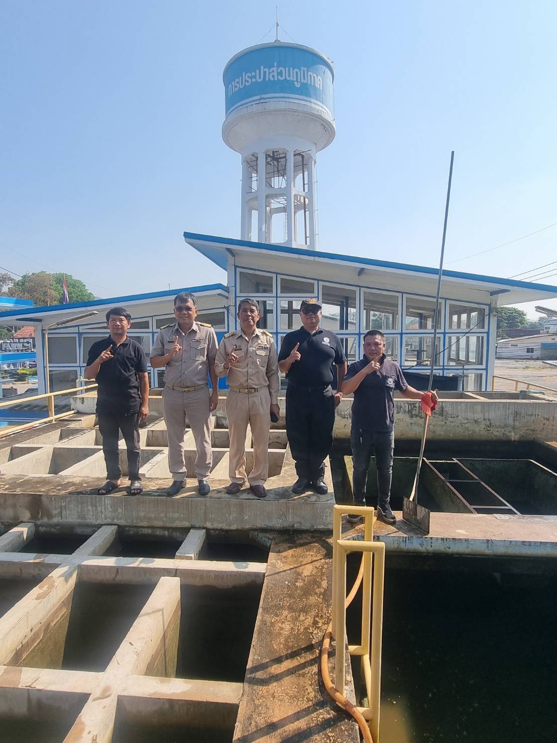กปภ.สาขากาญจนบุรี ทำกิจกรรมล้างถังตกตะกอน โรงกรองน้ำขนาด 160 ลบ.ม./ชม. สถานีผลิตน้ำแม่ข่ายกาญจนบุรี