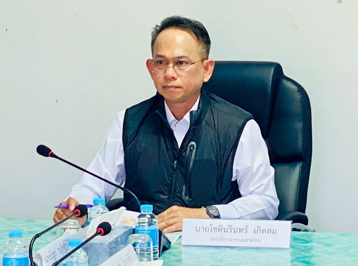 วันเสาร์ที่ 4 เมษายน 2569  นายธำรง คุ้มเพชร ผู้จัดการการประปาส่วนภูมิภาคสาขาตะกั่วป่า มอบหมายให้นายโชคชัย พิชญานุพงศ์ หัวหน้างานผลิต ปฏิบัติหน้าที่แทนผจก.กปภ.สาขาตะกั่วป่า พร้อมด้วยหัวหน้างาน ร่วมให้การต้อนรับ นายโชตินรินทร์ เกิดสม รองปลัดกระทรวงมหาดไทย ลงพื้นที่จังหวัดพังงา