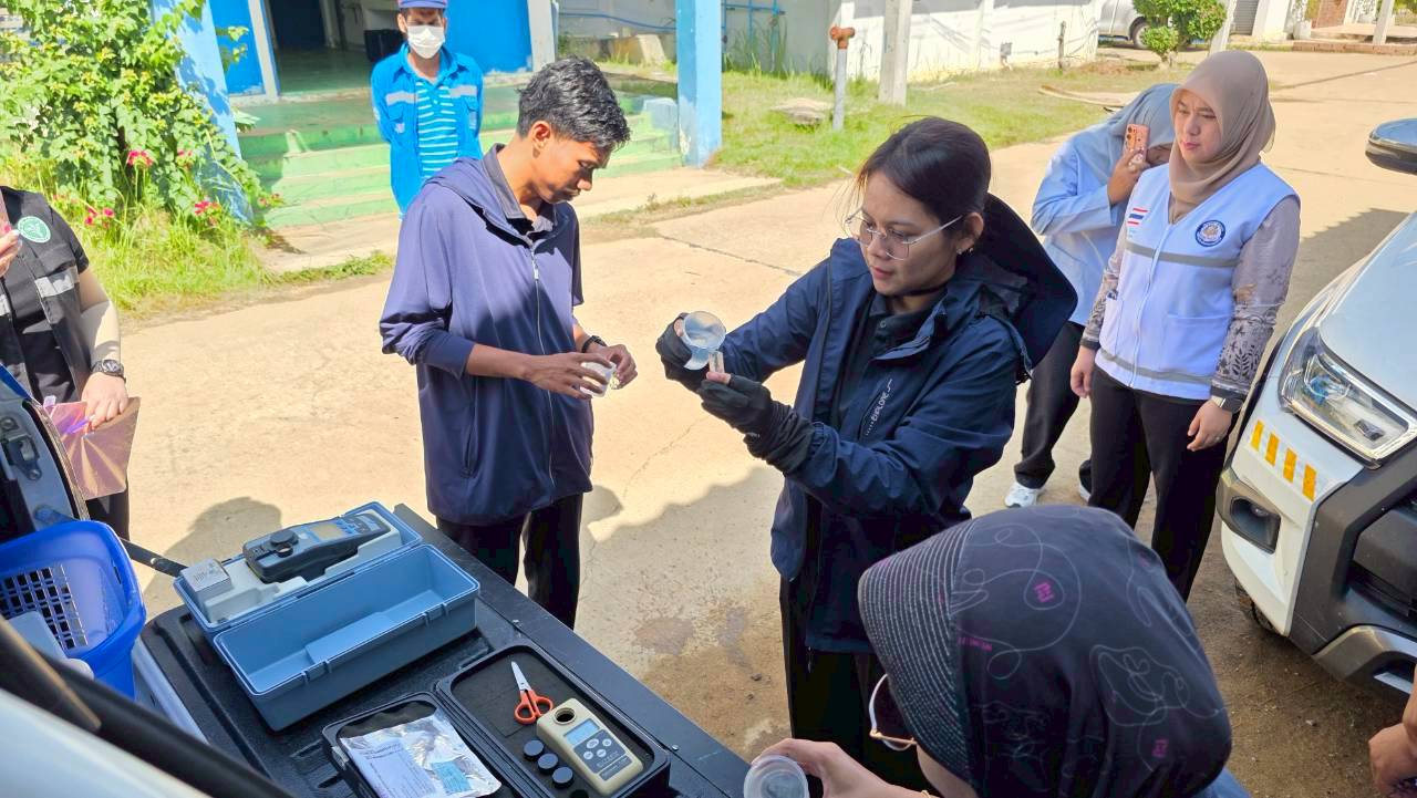 มั่นใจคุณภาพน้ำที่สะอาด! กปภ.สาขาสุไหงโก-ลก ลงพื้นที่ตรวจคุณภาพน้ำ เพื่อความสะอาด ปลอดภัย "ดื่มได้" ชัวร์!