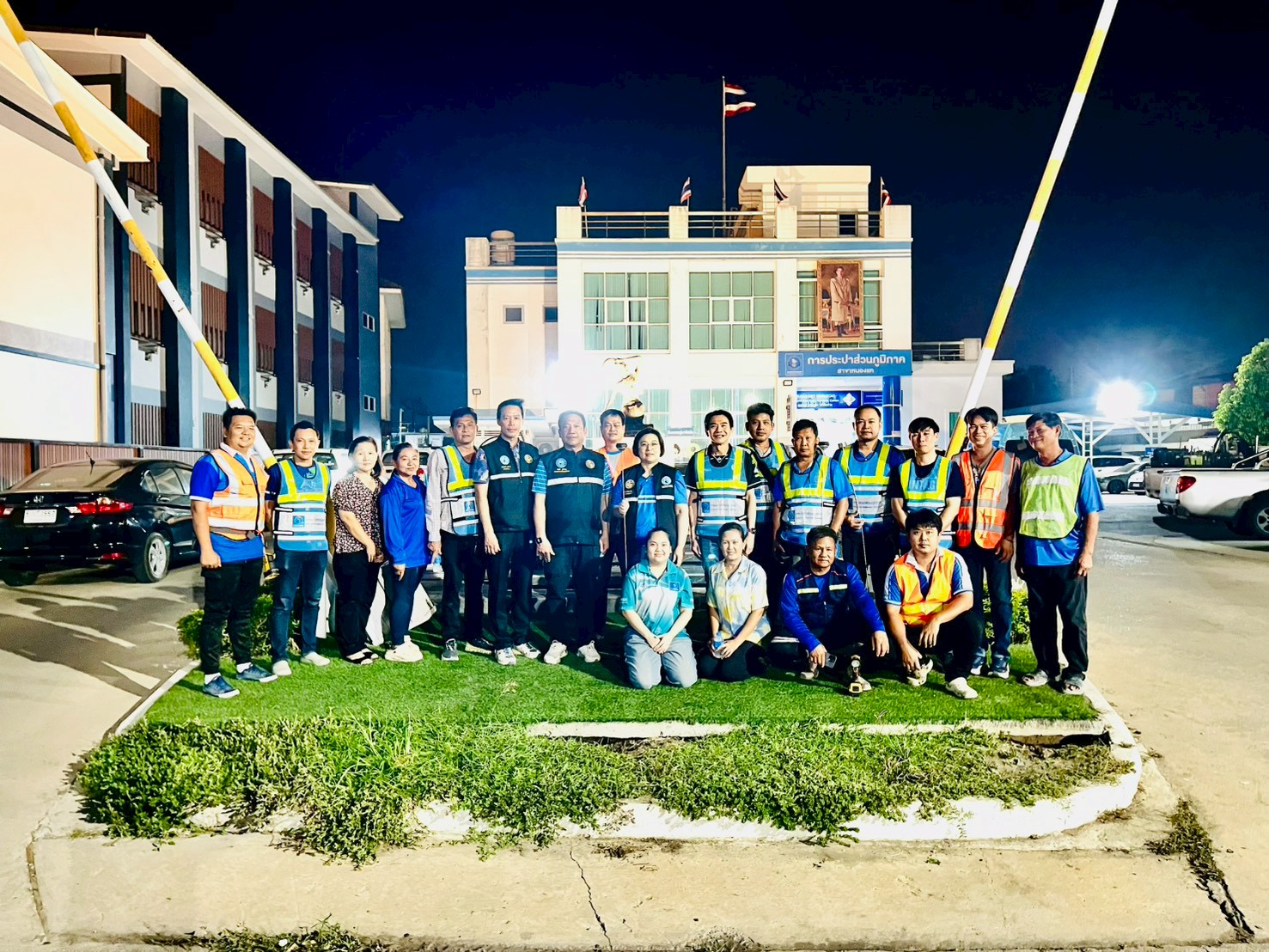 การประปาส่วนภูมิภาคสาขาหนองแค ผนึกกำลัง การประปาส่วนภูมิภาคเขต 2  ลงพื้นที่สำรวจหาท่อแตกรั่ว โดยวิธีการเดินสำรวจ(Active Leakage Control)