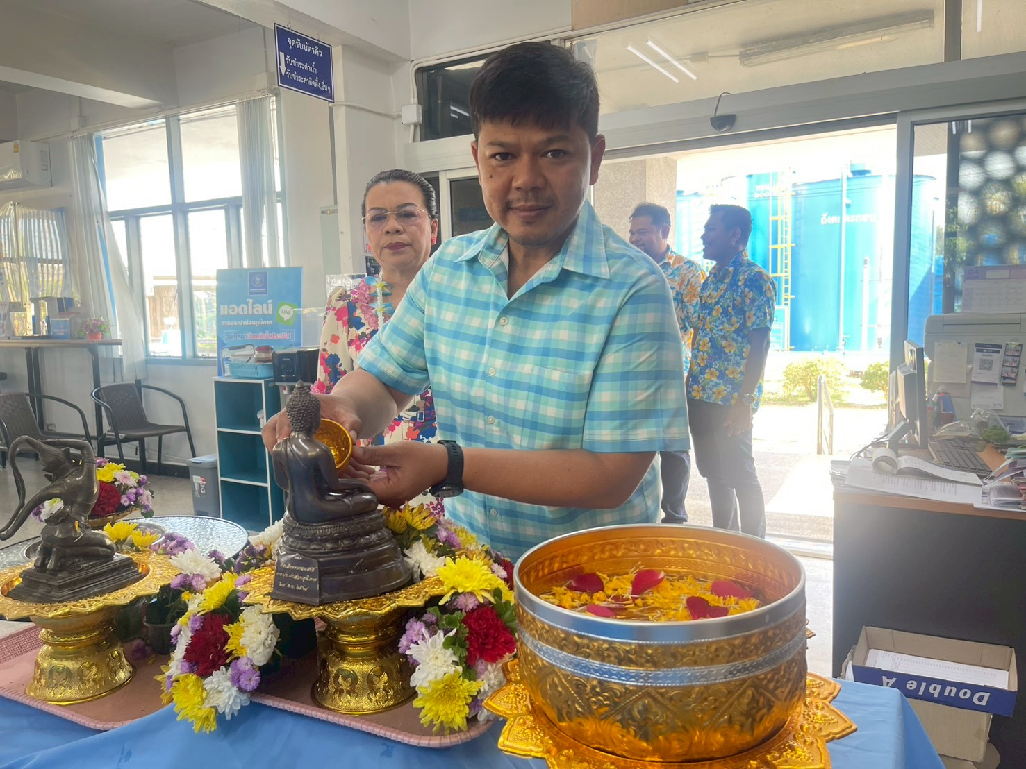 การประปาส่วนภูมิภาคสาขาหลังสวน จัดกิจกรรมสืบสานประเพณีไทยเนื่องในวันสงกรานต์ ประจำปี 2569