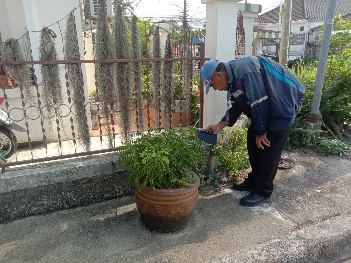 การประปาส่วนภูมิภาคสาขาภูเก็ต ลงพื้นที่สุ่มอ่านมาตรออนไลน์ ผ่านโปรแกรมระบบการจัดการสุ่มมาตรออนไลน์ ประจำเดือน เมษายน 2569