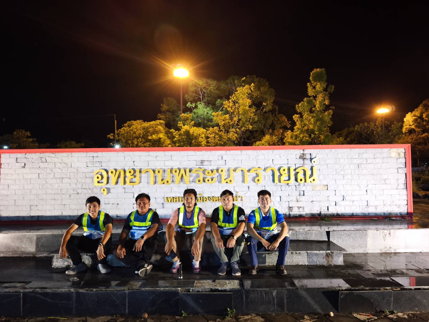 กปภ.สาขาตะกั่วป่า ดำเนินงานตามแผนบริหารจัดการน้ำสูญเสียเชิงรุก ทำ Step Test ลงพื้นที่เดินเท้าหาท่อแตกรั่ว พร้อมซ่อมปิดจุด เพื่อลดการเกิดน้ำสูญเสีย