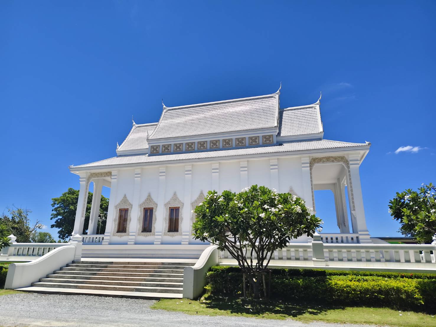 กปภ.สาขาอ้อมน้อย เข้าร่วมพิธีเจริญพระพุทธมนต์และเจริญจิตตภาวนา ถวายพระพรแด่สมเด็จพระอริยวงศาคตญาณ สมเด็จพระสังฆราช