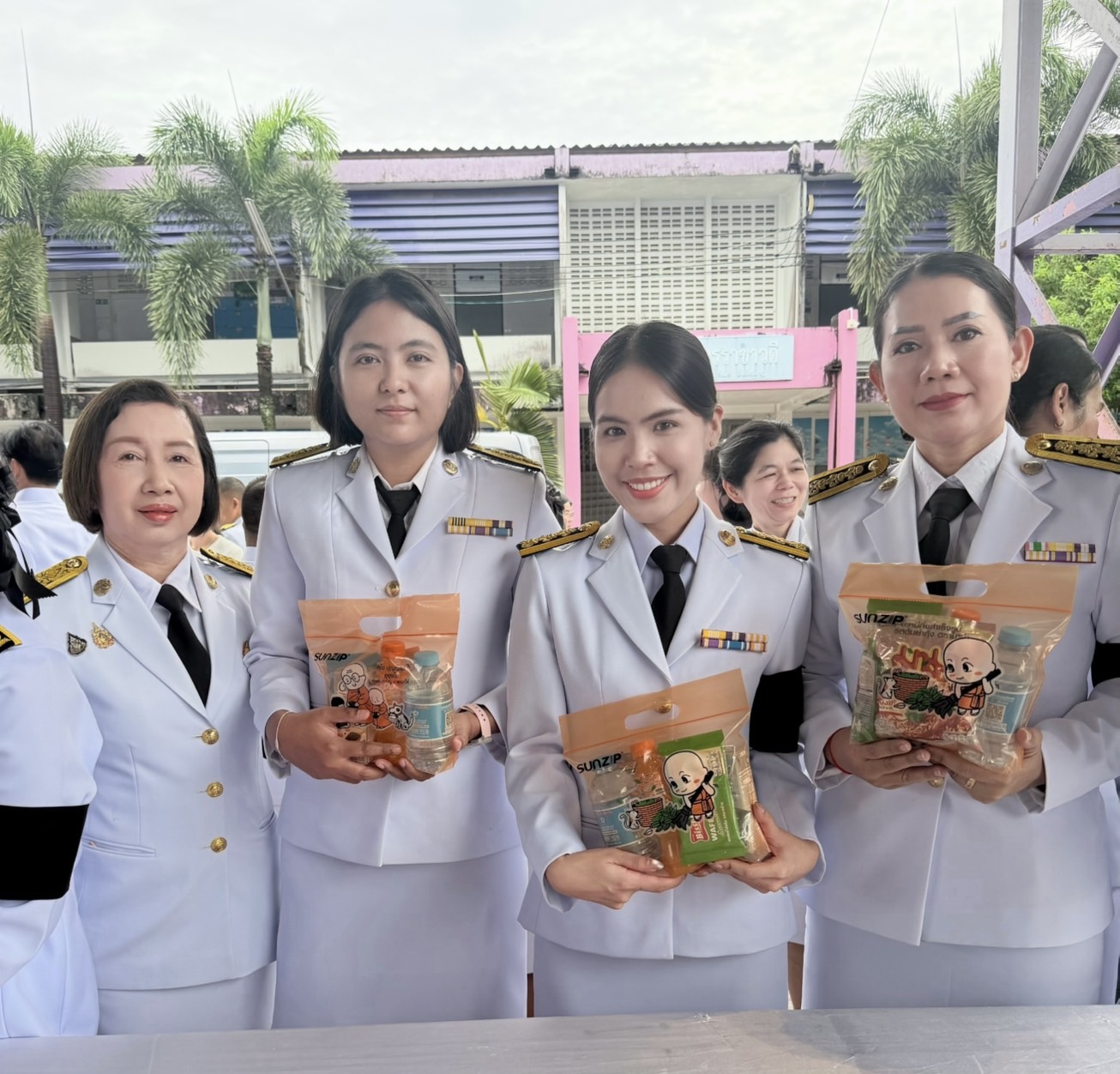 การประปาส่วนภูมิภาคสาขาชุมพร เข้าร่วมกิจกรรมพิธีทำบุญตักบาตร พิธีทางศาสนามหามงคล ถวายสัตย์ปฏิญาณตน พิธีถวายเครื่องราชสักการะและวางพานพุ่ม และพิธีจุดเทียนชัยถวายพระพรเนื่องในโอกาสวันเฉลิมพระชนมพรรษา พระบาทสมเด็จพระเจ้าอยู่หัว 28 กรกฎาคม 2569