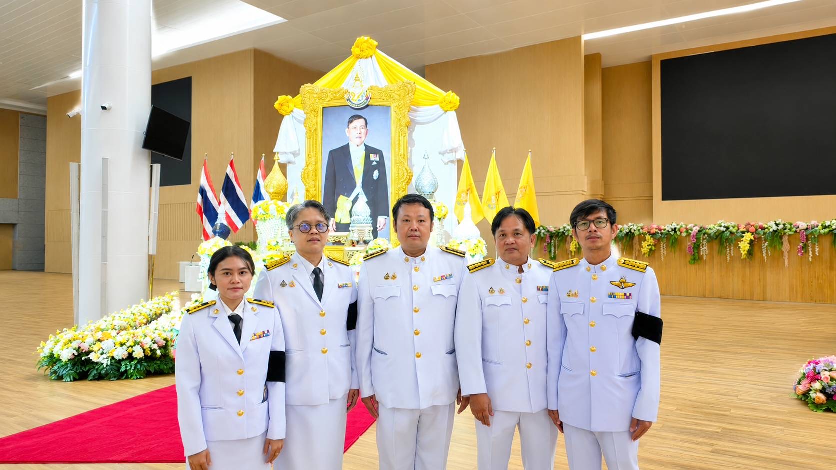 กปภ.สาขาคลองหลวง(พ)  เข้าร่วมพิธีเจริญพระพุทธมนต์  และทำบุญตักบาตรถวายพระราชกุศล เนื่องในโอกาส เฉลิมพระชนมพรรษาพระเกียรติพระบาทสมเด็จพระเจ้าอยู่หัว
