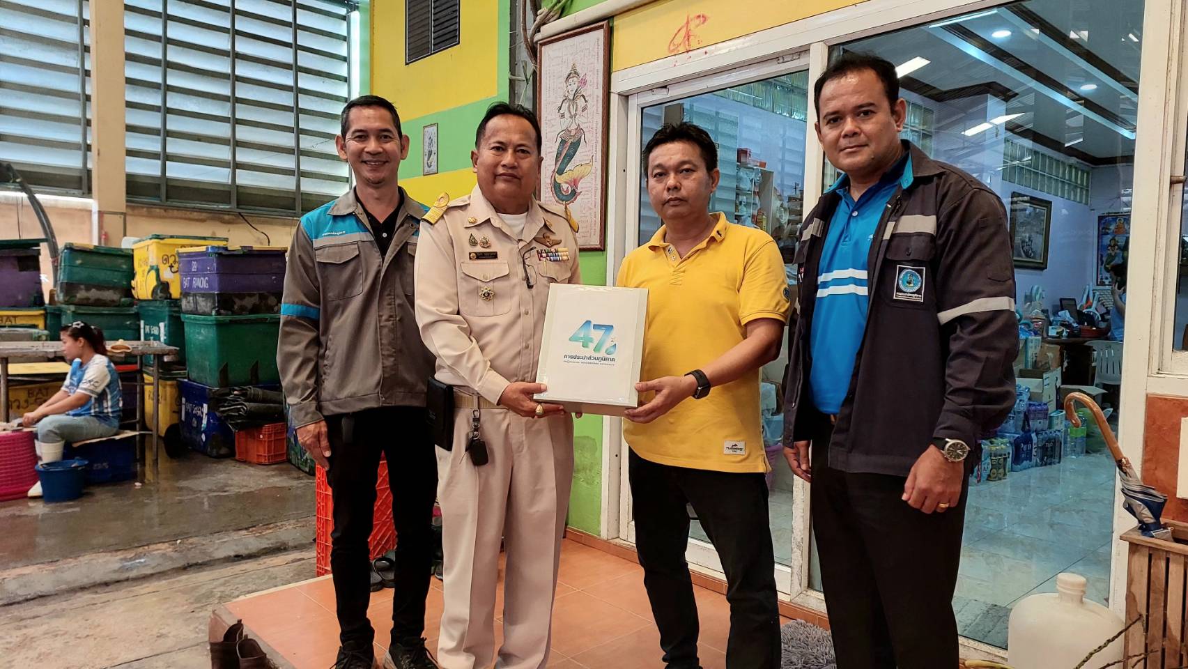 กปภ.สาขาระนอง ลงพื้นที่พบลูกค้ารายใหญ่ ภายใต้กิจกรรมมุ่งมั่นเพื่อปวงชน เติมใจให้กัน ครั้งที่ 4/2569