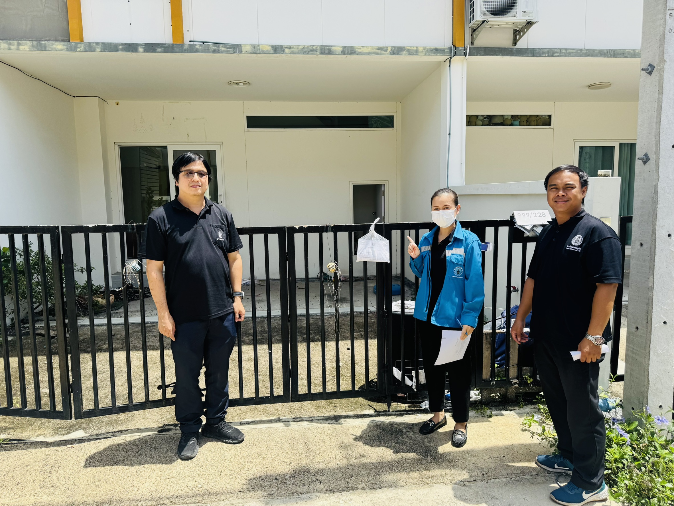 กปภ.สาขาสามพราน ลงพื้นที่ติดตามหนี้ค้างชำระลูกค้าในพื้นที่บริการ